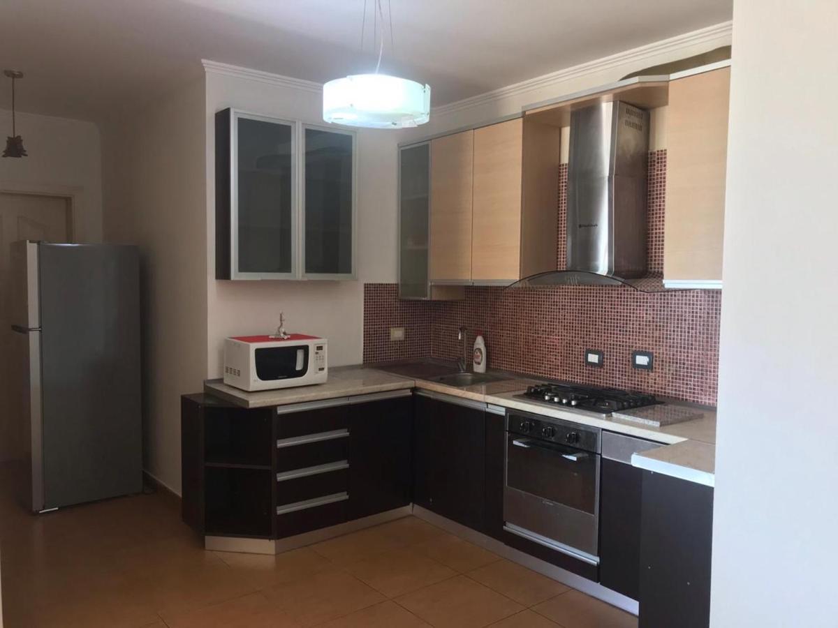 Agetina'S Apartaments Вльора Екстер'єр фото