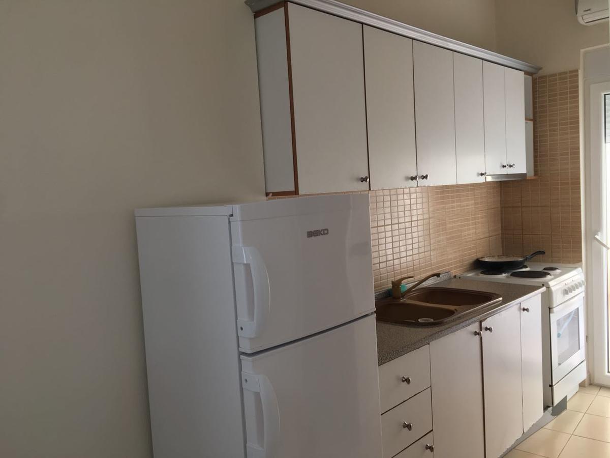 Agetina'S Apartaments Вльора Екстер'єр фото